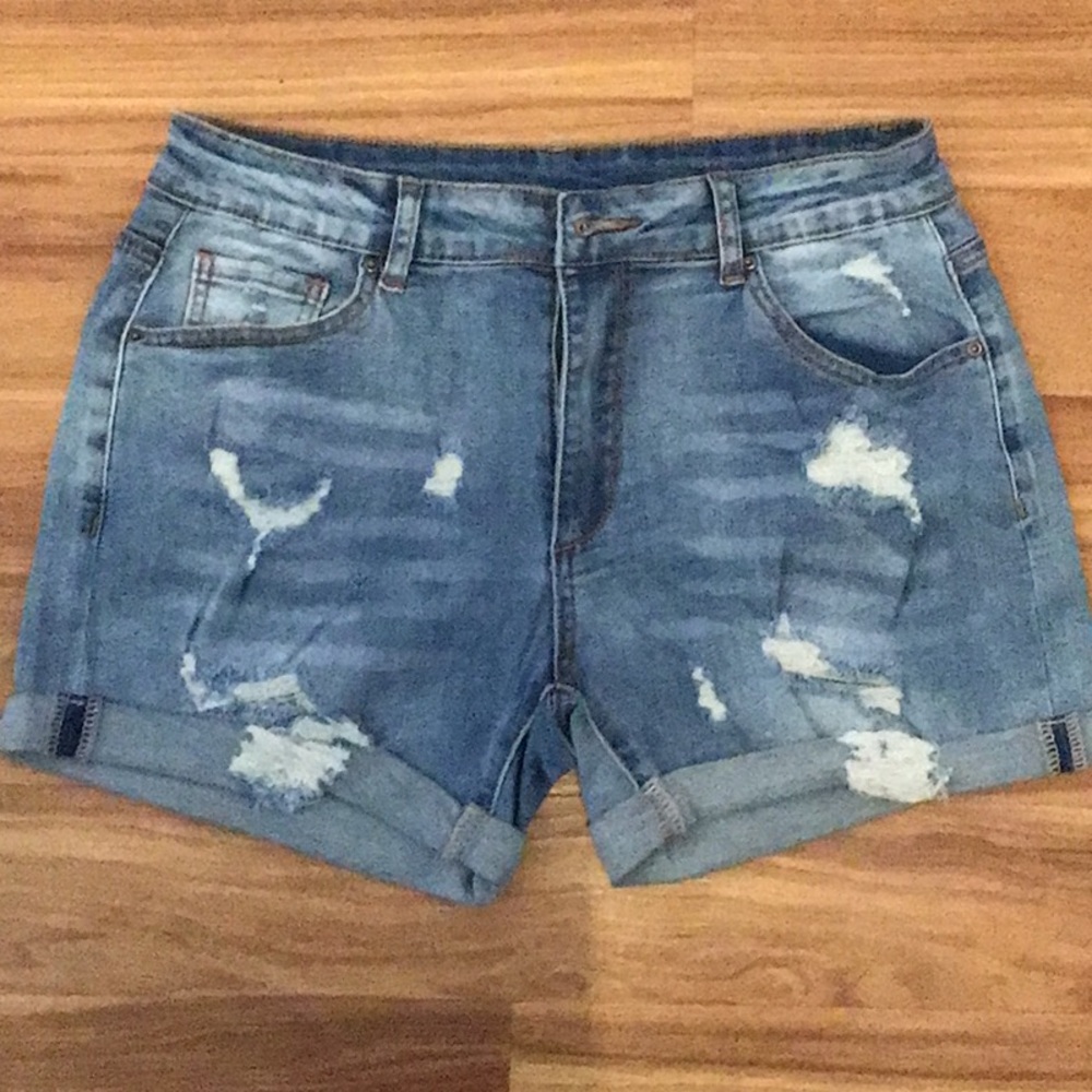 Woman shorts